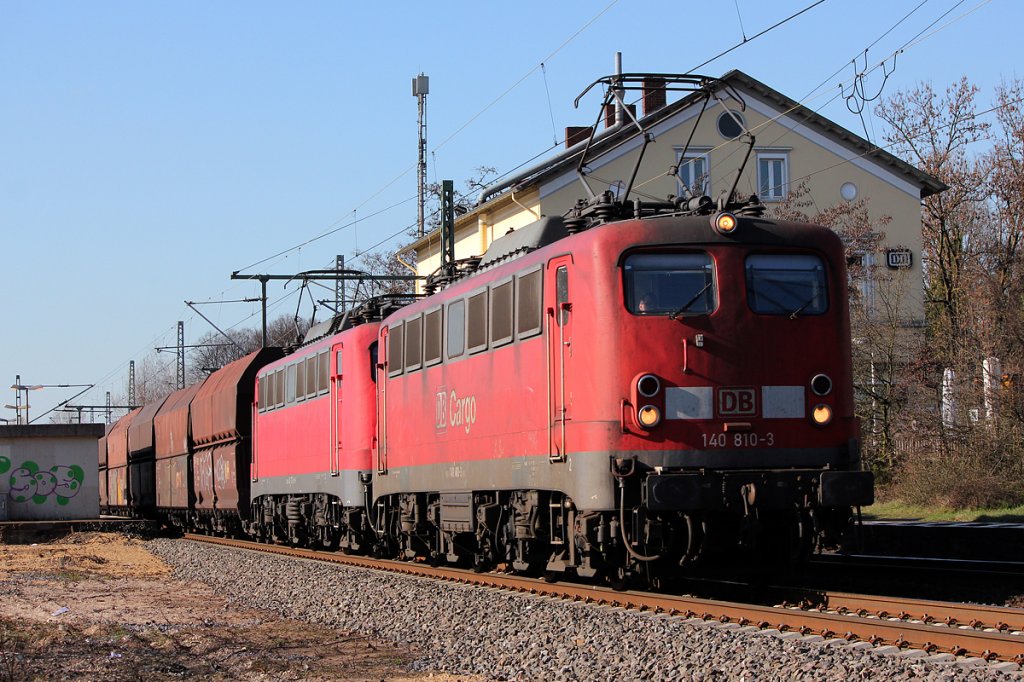 140 810-3 mit 140 xxx-x in Bonn Oberkassel am 19.03.2012