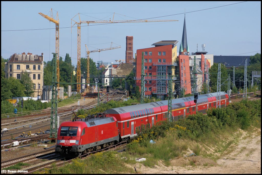 182 014-1 (DB Regio) in Berlin-Ostkreuz am 15.8.2012.