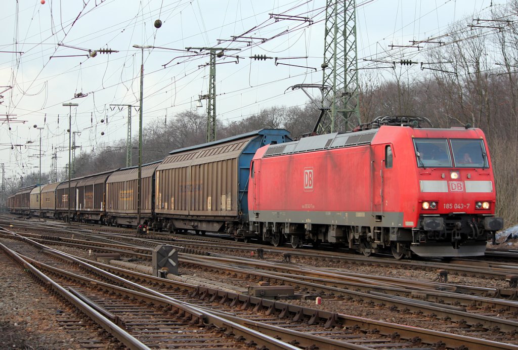185 043-7 in Gremberg am 26.01.2011