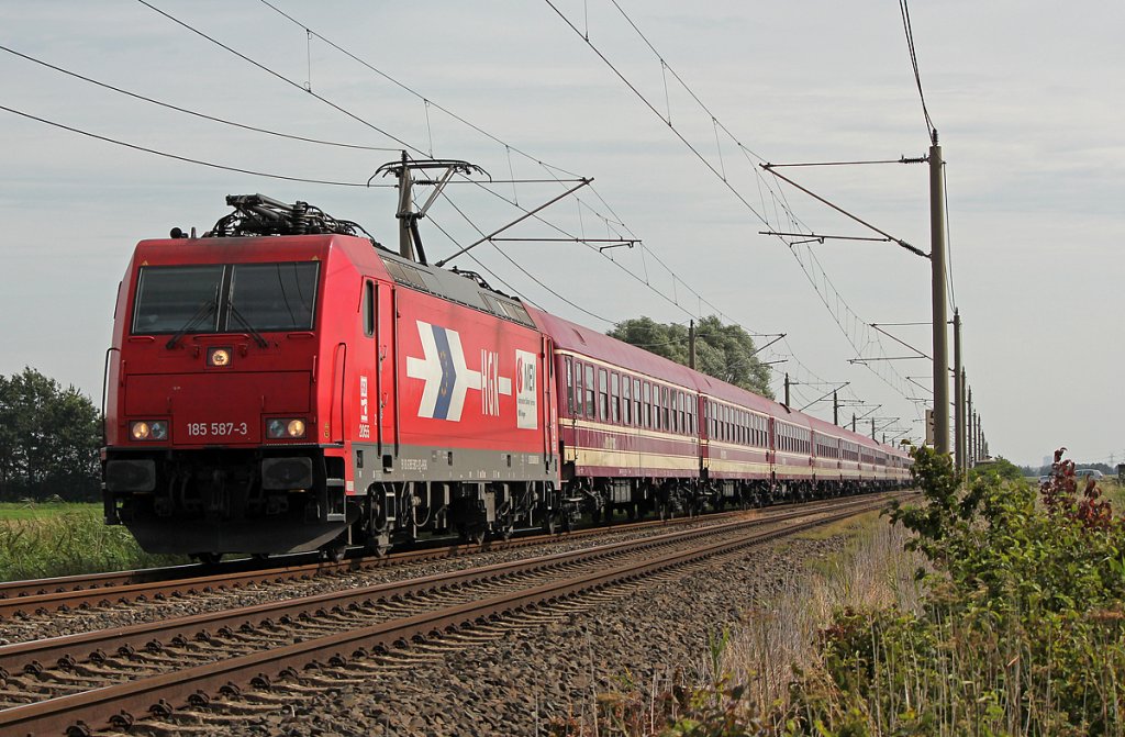 185 587-3 mit Rckfhrung des Metal Trains aus Itzehoe in Borsfleth am 03.08.2011
