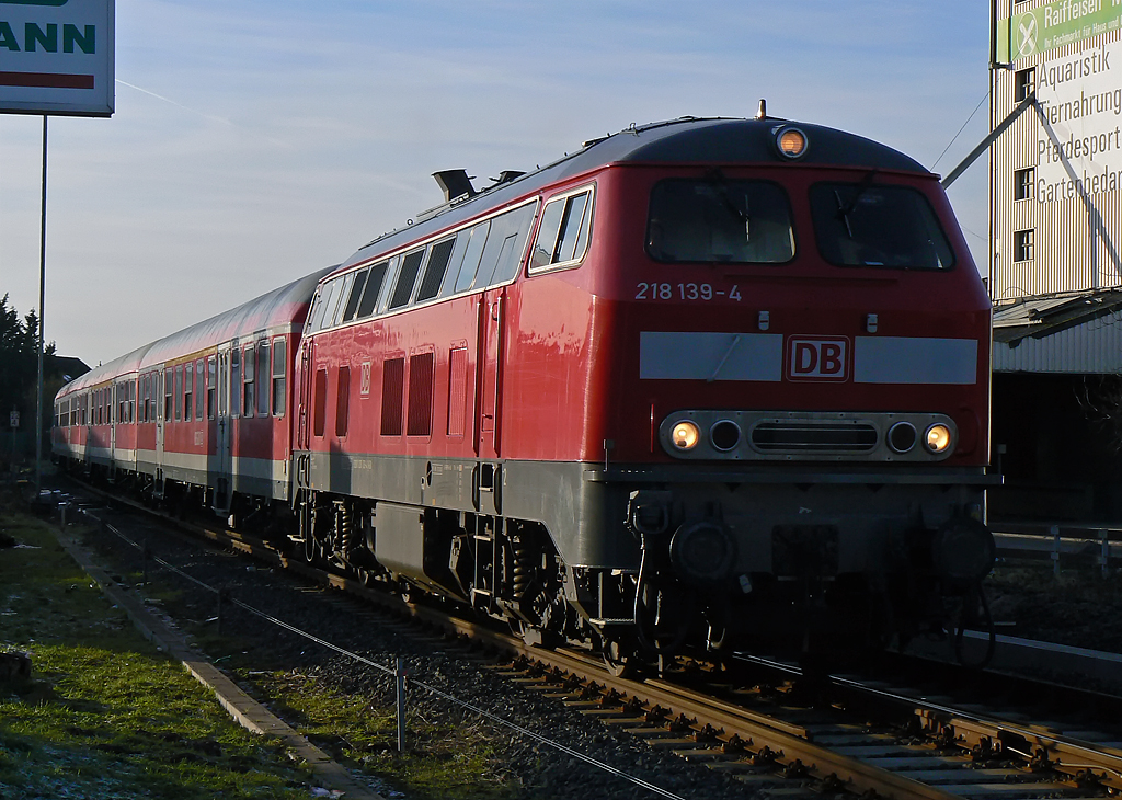 218 139-4 am RB23 kurz vor Rheinbach am 10.01.2011