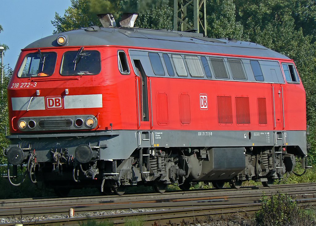 218 272-3 als Lz. in Gremberg im Sommer 2009