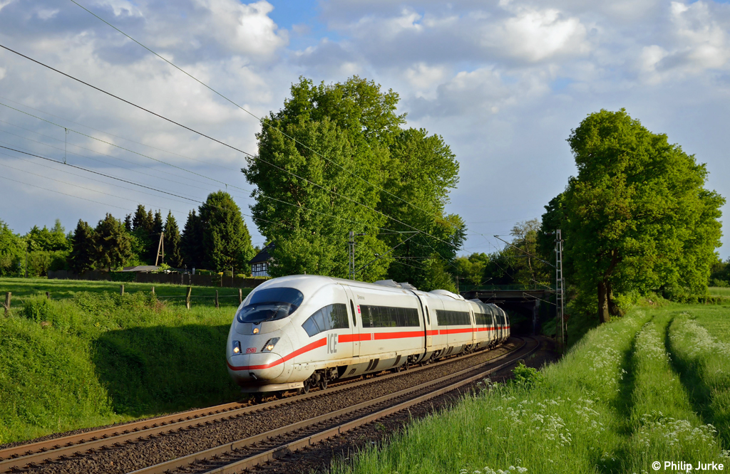 403 031-8  Westerland  mit dem ICE 606 von Mnchen nach Dortmund am 24.05.2013 bei Haan-Ellscheid.