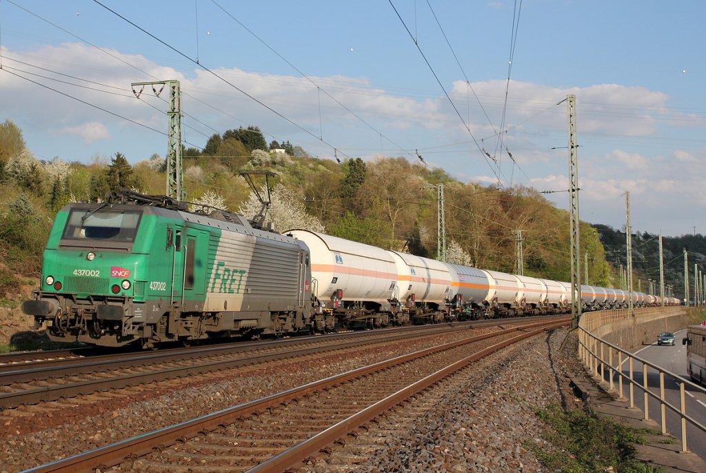 437002 (SNCF/FRET) bei Linz(Rhein) am 25.04.2013