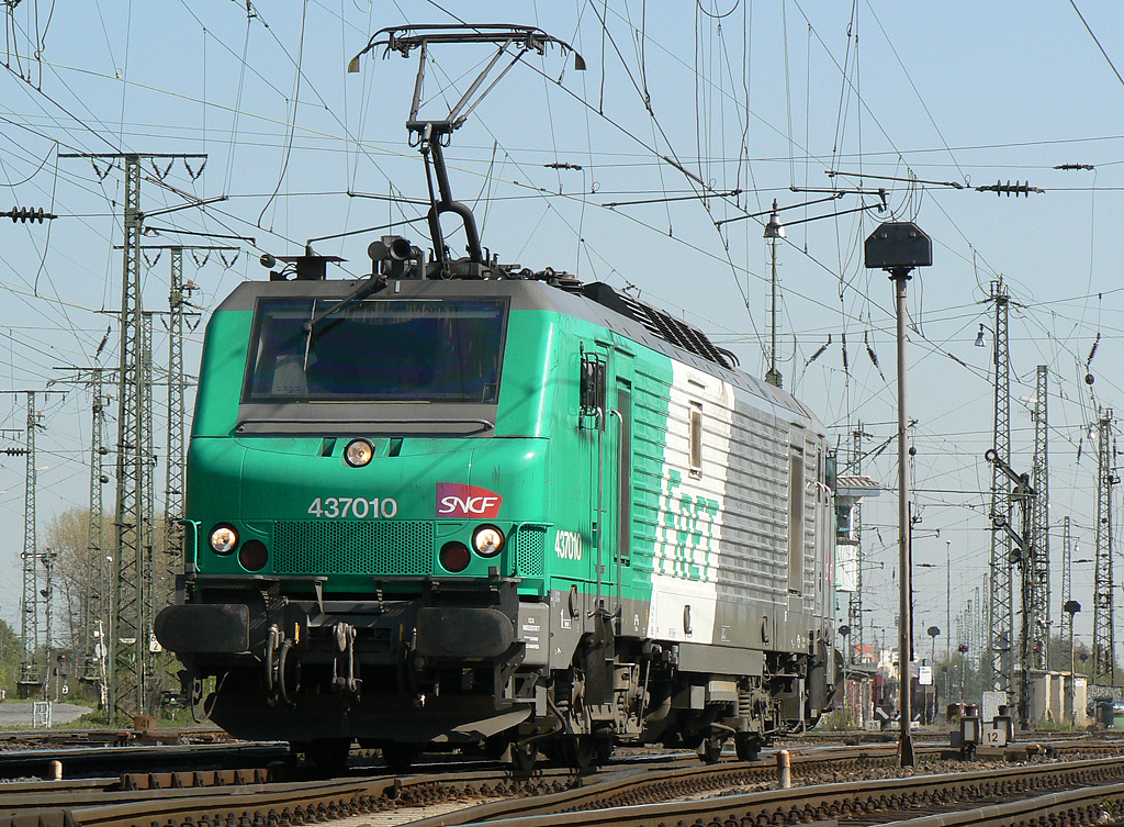 437010 der SNCF/FRET in Gremberg am 22.04.2010
