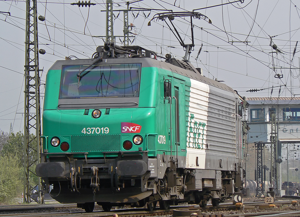 437019 der SNCF/FRET in Gremberg am 20.04.2010