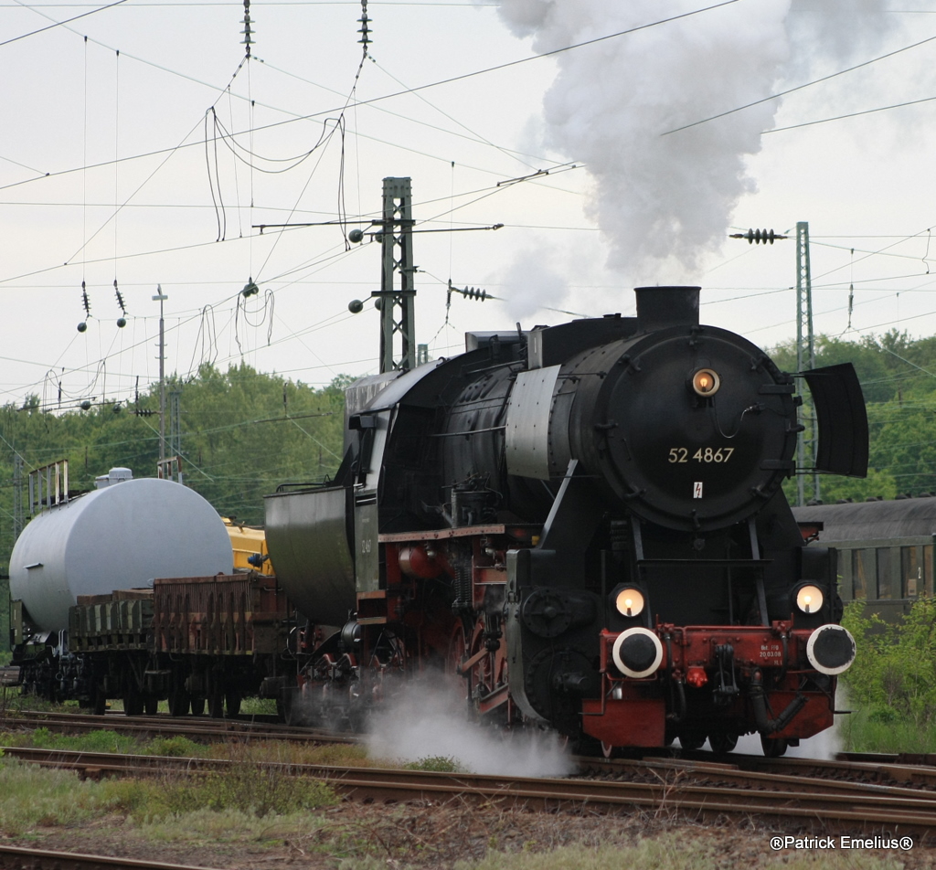 ....52 4867 der Historischen Eisenbahn Frankfurt und einem kurzen Gterzug. Allerdings wurde am 13.05.2010 lrm wie mit einem mehr als 1000 Tonnen schwerern Gterzug gemacht. In Damrstadt-Kranichstein.