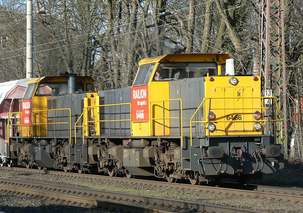 6466 & 6464 von Ralion NL in Ratingen/Lintorf am 4.3.2010