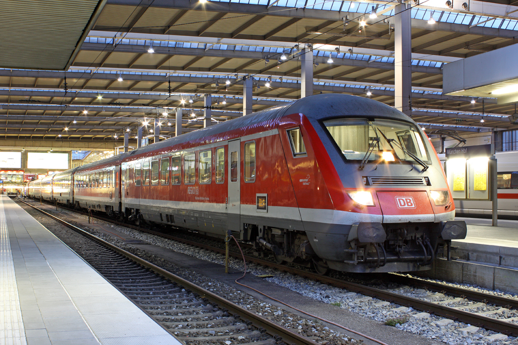 Der Mnchen-Nrnberg Express in Mnchen Hbf am 29,07,11