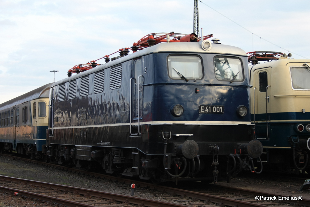 Die E41 001 im DB Msueum Koblenz Ltzel am 5.4.2010
