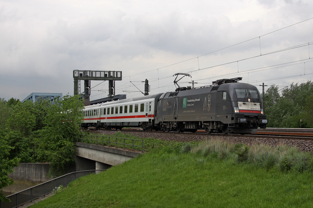 Die ES 64 U2-073 auf der Sderelbbrcke in Hamburg am 11,05,12