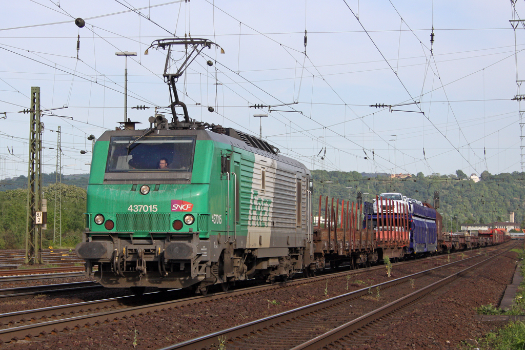 Die SNCF/FRET 437015 in Koblenz Ltzel am 08,05,11