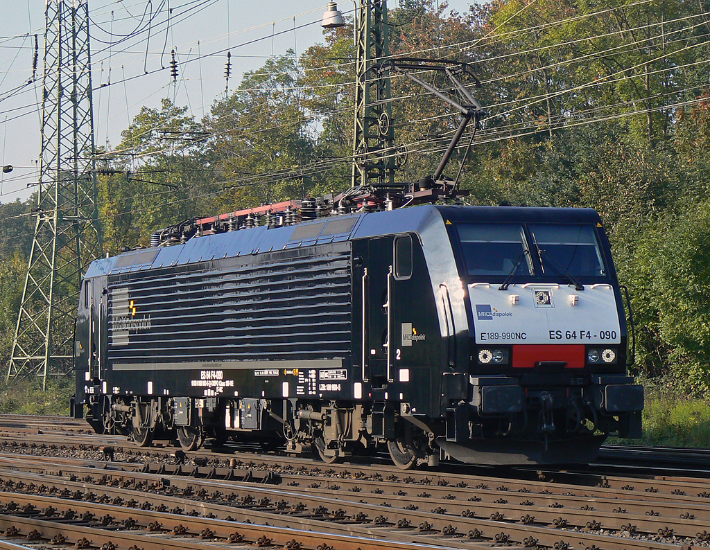 ES 64 F4-090 /E189 990NC in Gremberg am 12.10.2010