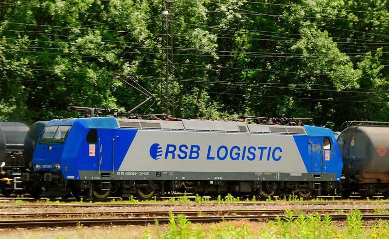 Lokportrait 185 526-1, RSB, HGK, aufgenommen am 11.06.12, bei der Durchfahrt durch Neuoffingen.