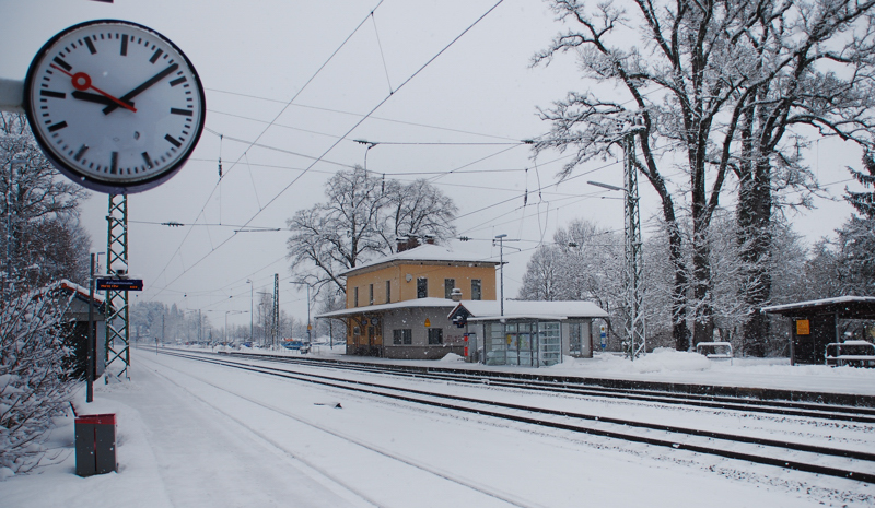 Winter im Bahnhof Aling. Blick von Sd nach Nord. Aufgenommen am 20.02.13.