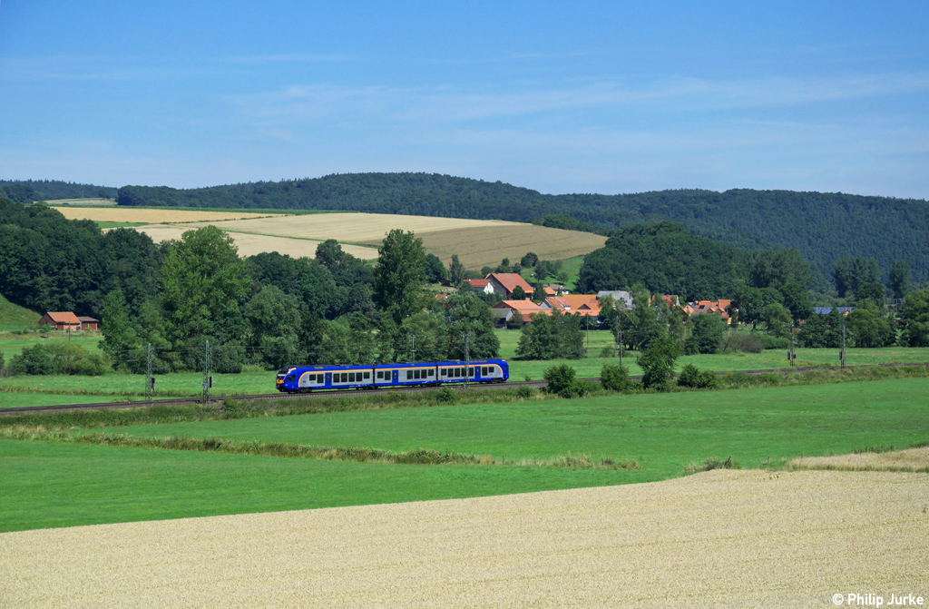 427 138-3 als CAN 24209 von Bebra nach Fulda am 01.08.2013 bei Haunetal-Neukirchen.
