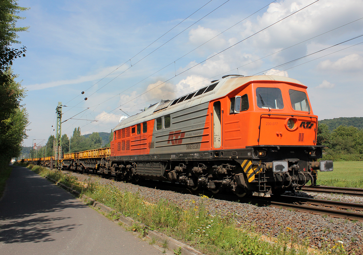 Ausfahrt fr 230 077 der RTS bei Bad Hnningen am 29.08.2013