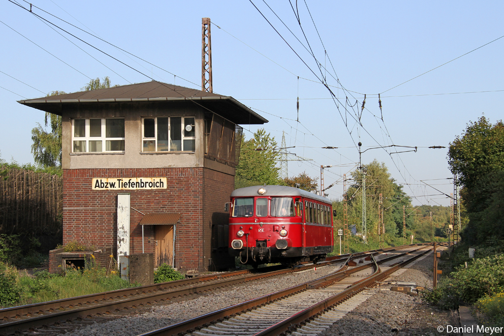 Der RSE Schienenbus in Ratingen Tiefenbroich am 01.10.2013 