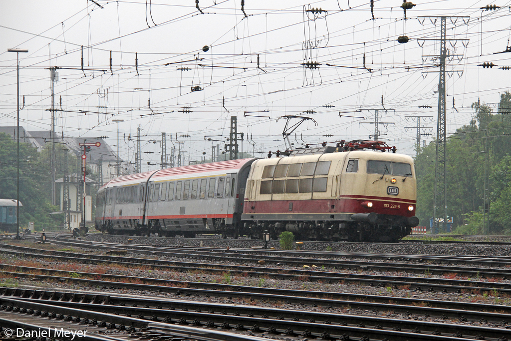 Die 103 235-8 in Koblenz ltzel am 10.06.2013