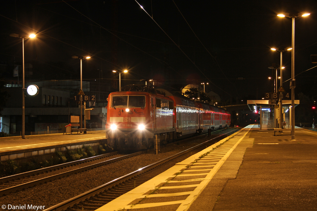 Die 111 118-6 in Wuppertal Oberbarmen am 13.09.2013