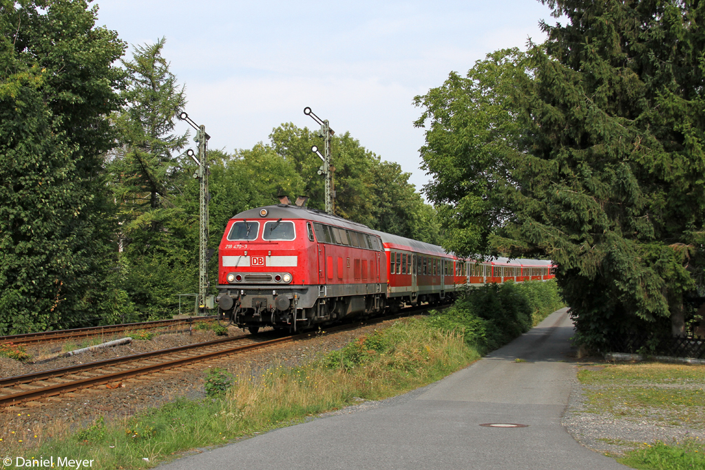 Die 218 470-3 bei der Einfahrt in Bad Harzburg am 25.08.2013