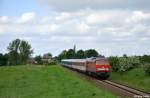 232 379-8 mit dem EC 179 'Alois Negrelli' von Sczczecin Glowny nach Praha am 12.05.2012 in Tantow.