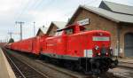 Das ist der vordere Zugteil des Rettungszuges mit 714 007-2 und wartet am 28.07.2010 von den Lokfhrer des Werks Fulda gestartet zu werden.