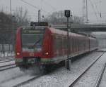 Na ja der 423 der S-Bahn Rhein-Main zieht zwar noch keine schne Schleppe hinter sich her.