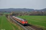 218 474-5 mit dem RE 14071 von Hannover nach Bad Harzburg am 21.04.2013 bei Goslar-Bageige.