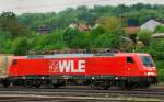 br-189-es-64-f4-xxx/137832/189-801-4-wle-aufgenommen-vor-einem 189 801-4, WLE, aufgenommen vor einem Warsteiner-Zug, bei der Durchfahrt durch Treuchtlingen, am 03.05.11.