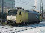 ITL Eisenbahngesellschaft mbH/119006/es-64-f-902-der-itl-am ES 64 F-902 der ITL am 30.12.10. in Dresden Hbf.