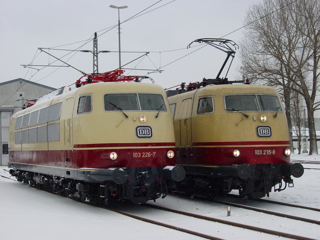 103 226+103 235 in Mnchen(18.12.2005)