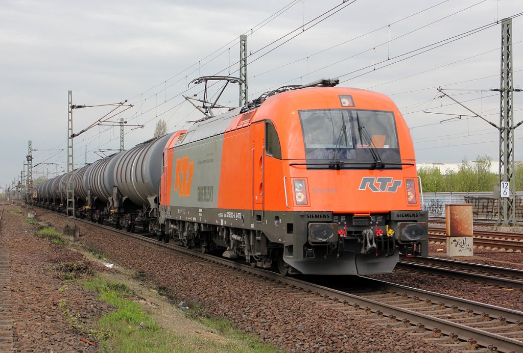 1216 903-5 der RTS mit KeWa bei Porz(Rhein) am 23.04.2013