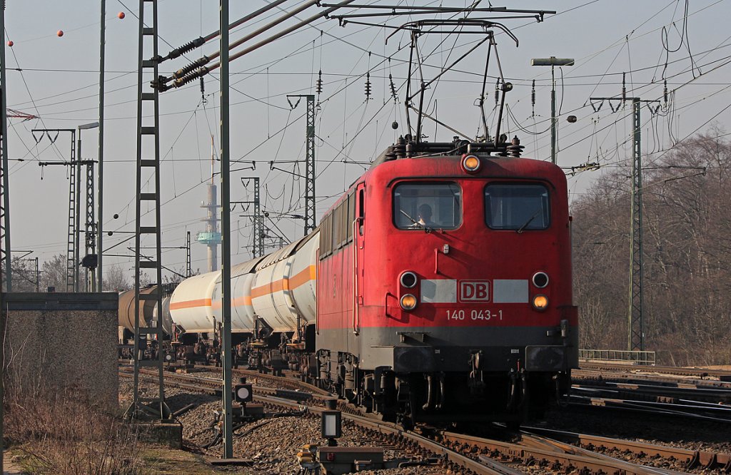 140 043-1 am 04.03.2011 in Gremberg 