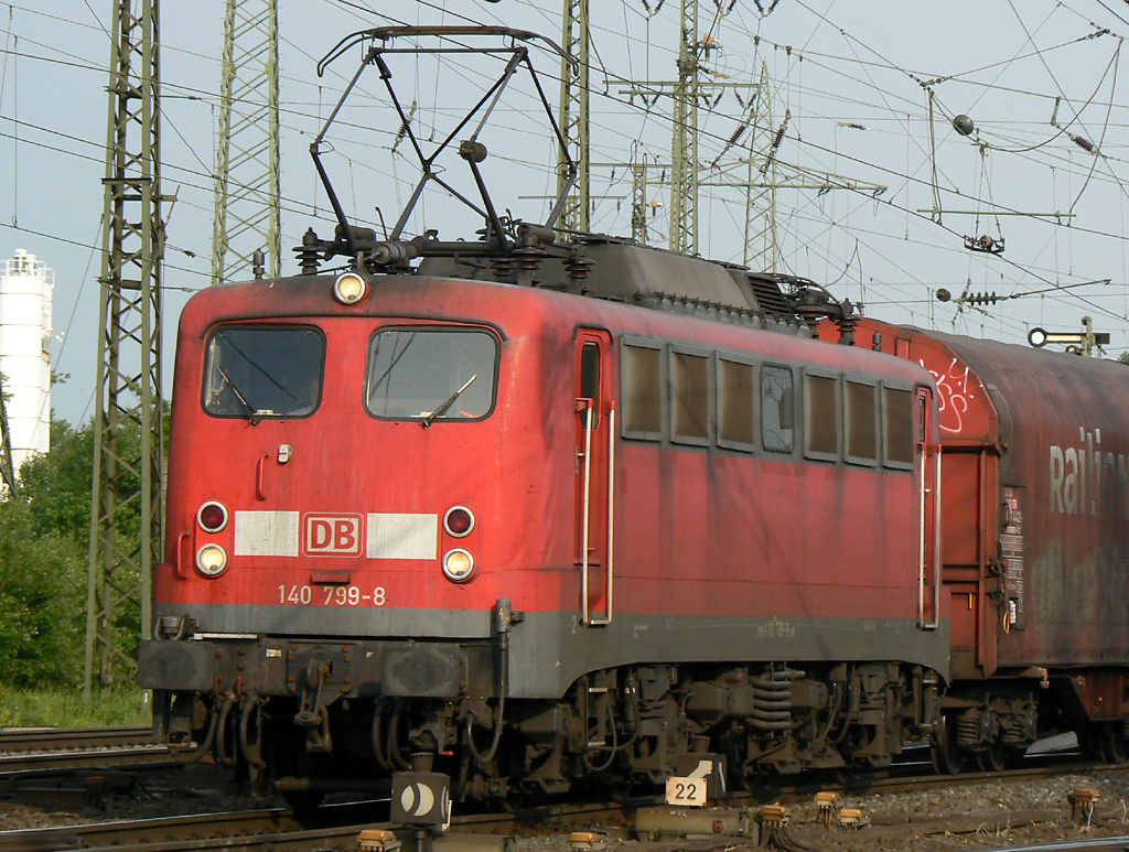 140 799-8 in Gremberg am 25.05.2010
