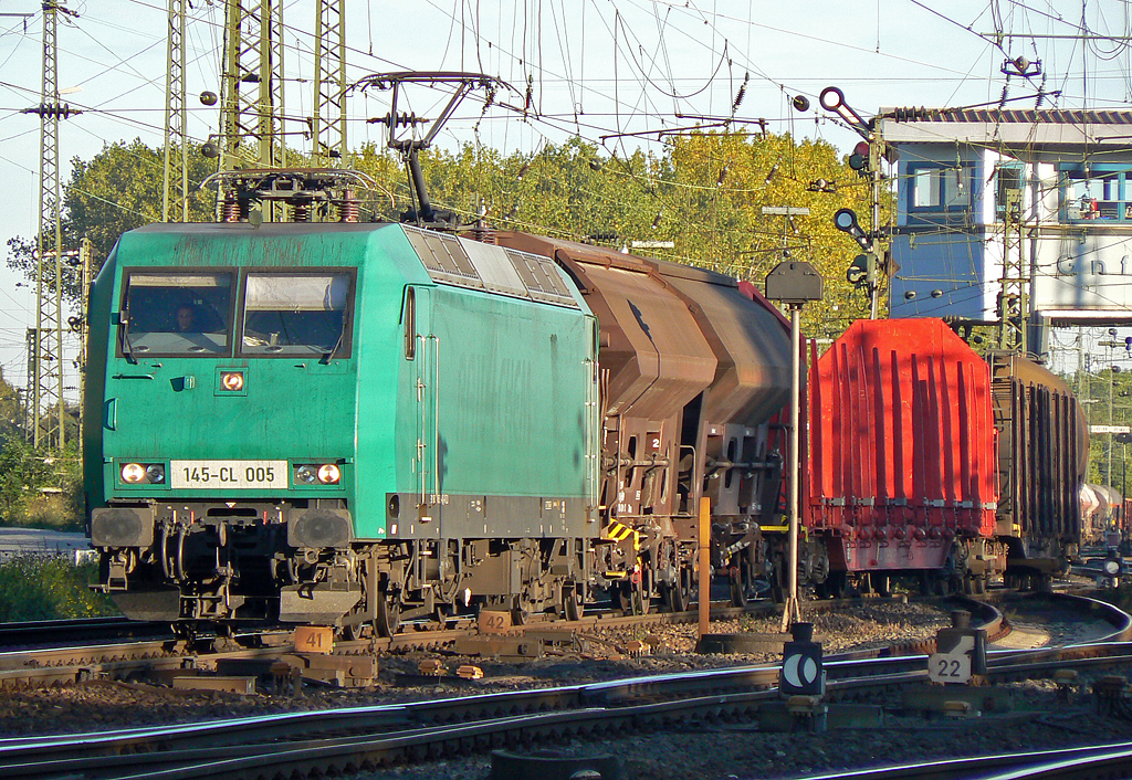 145-CL-005 (ex R4C) im DB Mieteinsatz in Gremberg am 09.10.2010