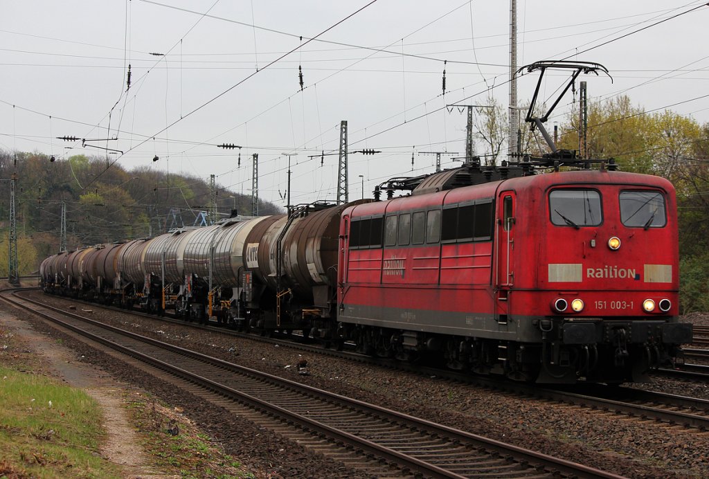 151 003-1 in Köln West am 05.04.2012