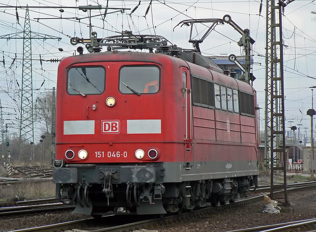 151 046-0 in Gremberg am 25.03.2010.