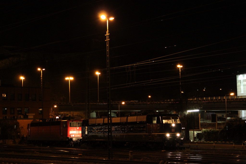 181 201 und 181 205 stehen abgestellt in Koblenz Hbf am 19.01.2010