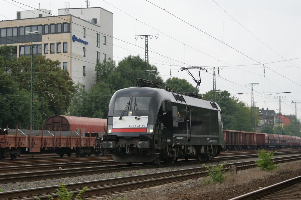182 501 durchfährt am 13.08.2009 den Bahnhof Köln West