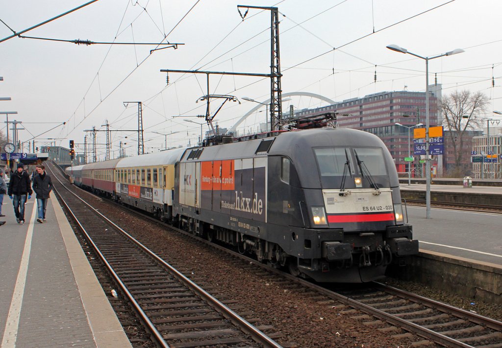 182 530 / ES 64 U2-030 mit dem HKX1802 in Kln Messe/Deutz am 23.03.2013