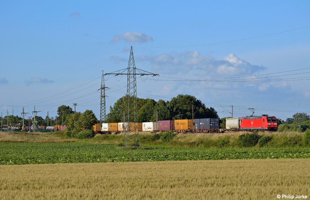 185 067-6 mit dem KT40220 von Gallarate nach Zeebrugge am 01.07.2012 in Wickrath. 