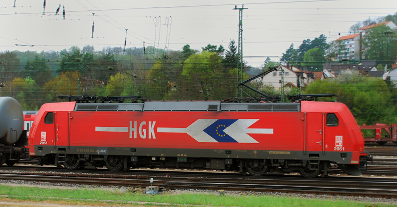 185 582-4, HGK, aufgenommen am 01.05.13, in Treuchtlingen.