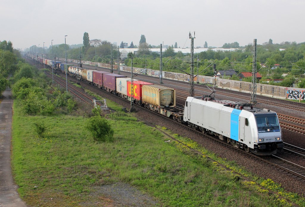 185 687-1 bei Porz(Rhein) am 07.05.2013
