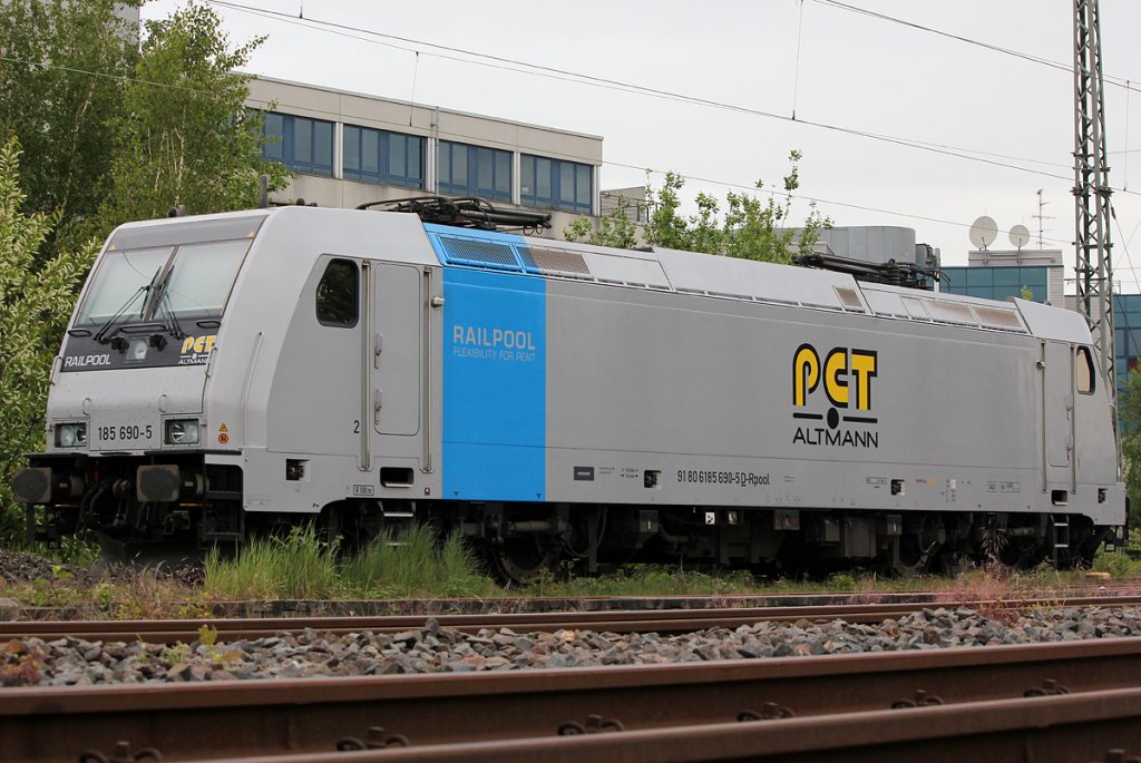 185 690-5  PCT Altmann  abgestellt in Hrth-Kalscheuren am 18.05.2012