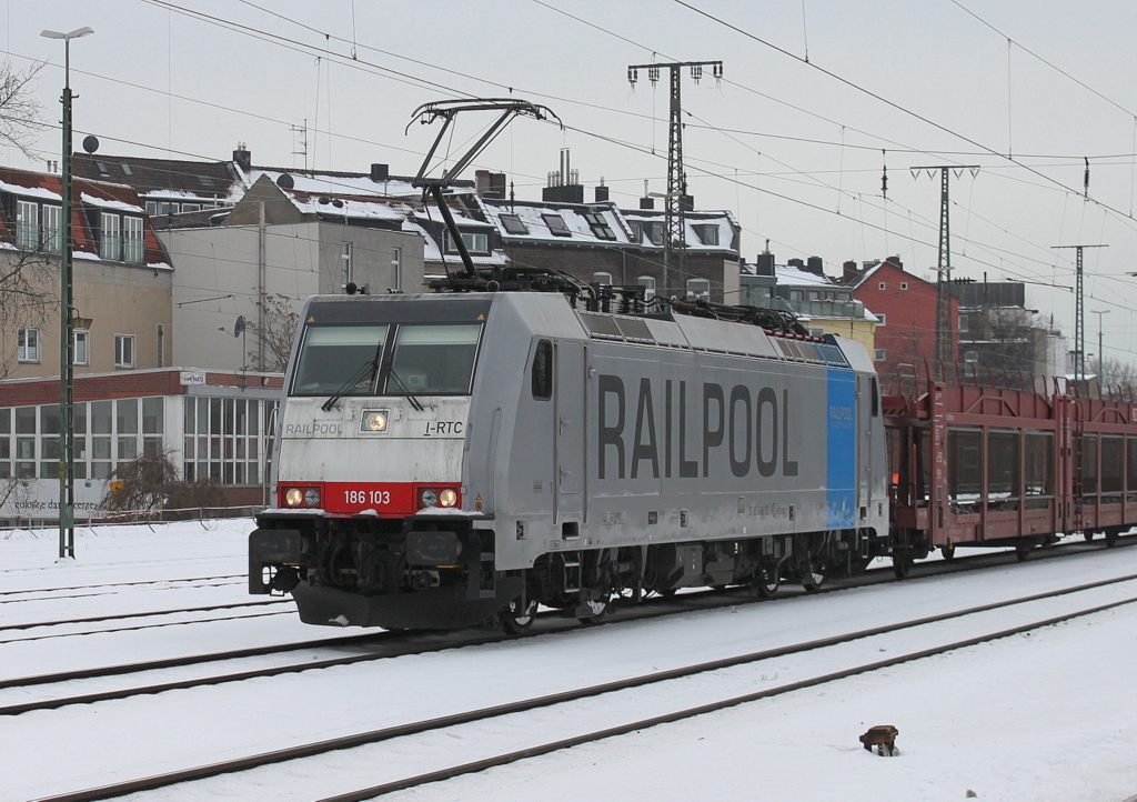 186 103  Railpool  am 28.12.2010 in Kln-West