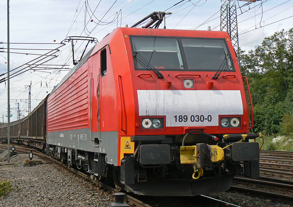 189 030-0 bei der Einfahrt in Gremberg am 19.08.2010