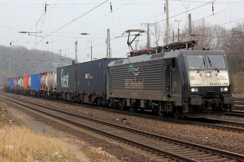 189 290 / ES 64 F4-290 der ERS Railways mit KLV Zug in Kln West am 17.03.2012 / Gru an den Tf ;-) !