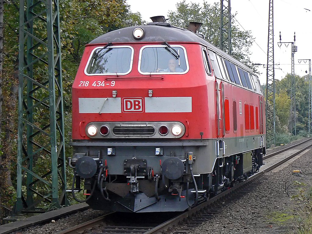 218 434-9 als Lz in Köln West, Sommer 2009
