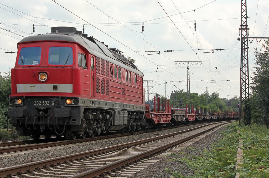 232 592-6 in Duisburg Neudorf am 25.07.2011